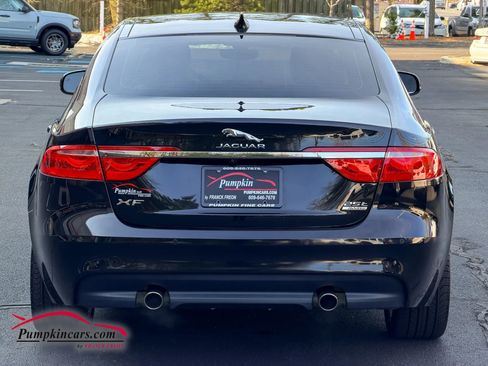 Used 2020 Jaguar XF Prestige image 15