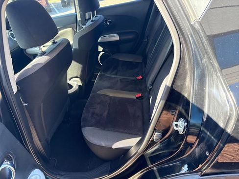 Used 2017 Nissan Juke SV image 24