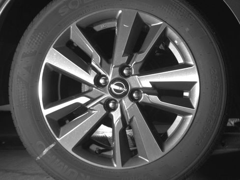 Used 2025 Nissan Versa SV image 15