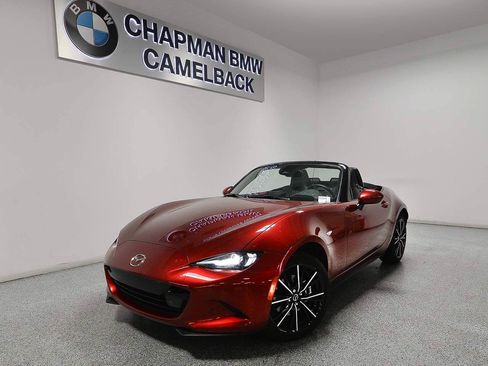 Used 2025 MAZDA MX-5 Miata Grand Touring RWD image 1