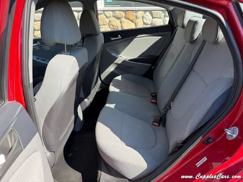 Used 2013 Hyundai Accent GLS FWD image 6