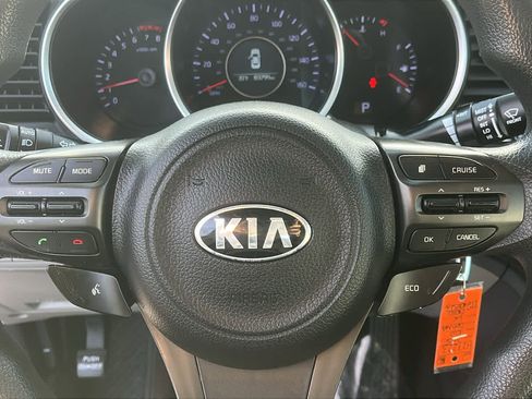 Used 2015 Kia Optima LX w/ Paint Protection Film Package image 11