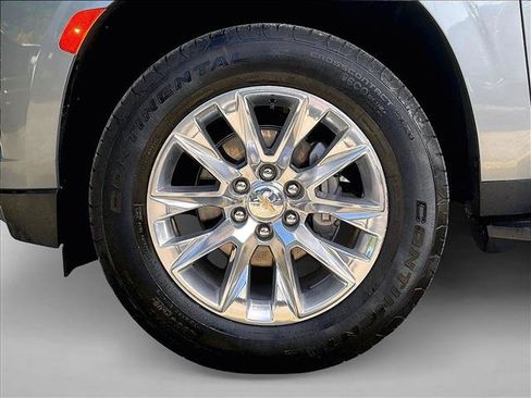 Used 2024 Chevrolet Tahoe Premier w/ Premium Package 2 RWD image 10