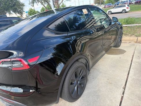 Used 2025 Tesla Model Y Long Range RWD image 5