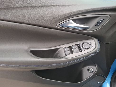 Used 2025 Buick Encore GX Sport Touring w/ Experience Buick Package image 12