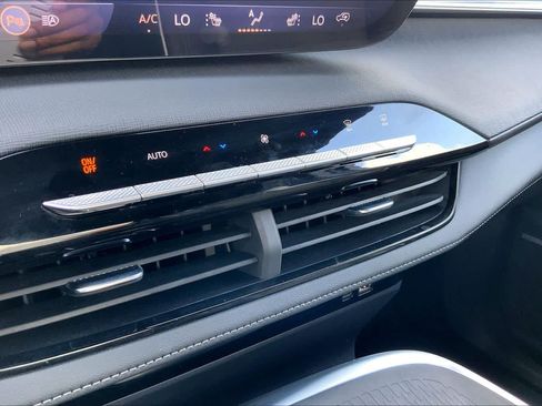 Certified 2026 Buick Enclave Preferred FWD image 34