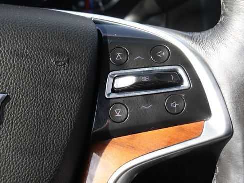 Used 2017 Cadillac Escalade Luxury AWD/4WD image 29