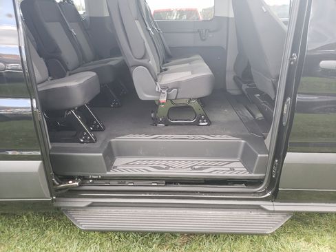 New 2025 Ford Transit 350 XLT image 15