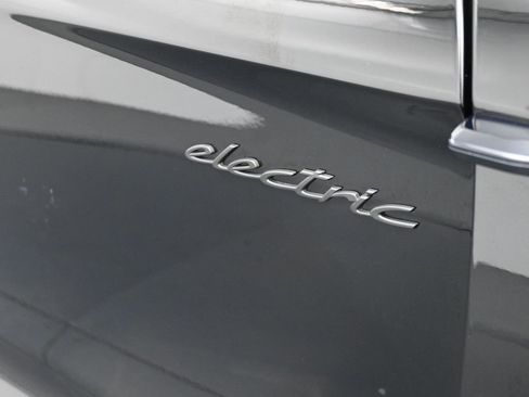 Used 2025 Porsche Taycan Turbo GT image 32