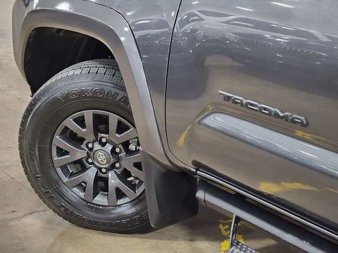 Used 2022 Toyota Tacoma SR5 image 25