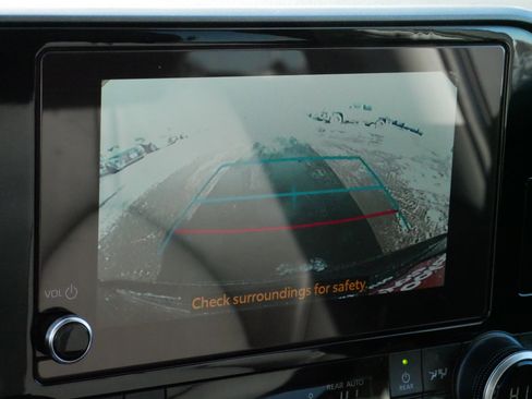 Certified 2026 Toyota Highlander XLE image 30