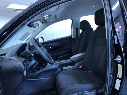 Used 2025 Honda HR-V LX image 17