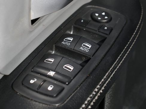 Used 2021 RAM 3500 Big Horn image 18