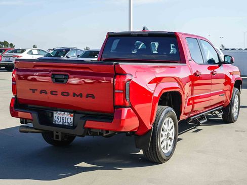 Certified 2024 Toyota Tacoma SR5 image 2