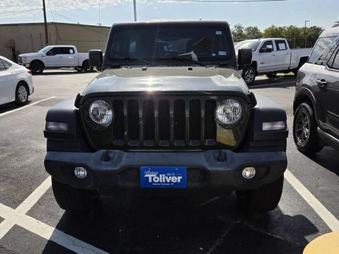 Used 2021 Jeep Wrangler Unlimited Sport AWD/4WD image 2