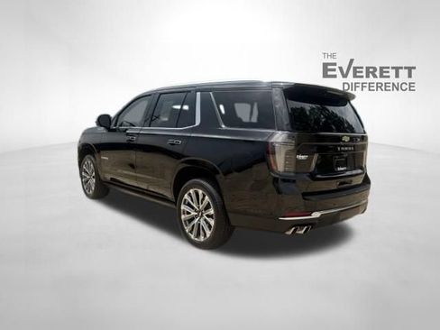 Used 2025 Chevrolet Tahoe High Country AWD/4WD image 5