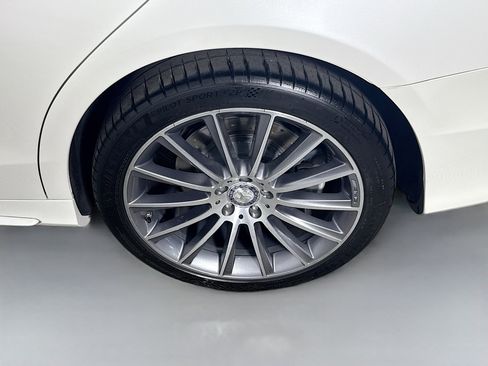 Used 2017 Mercedes-Benz S 550 Sedan image 37