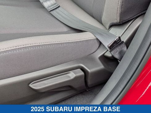 Certified 2025 Subaru Impreza 2.0i image 26