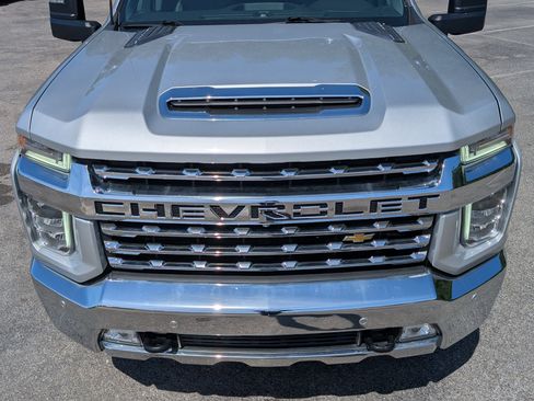 Used 2023 Chevrolet Silverado 2500 LTZ w/ LTZ Convenience Package AWD/4WD image 12