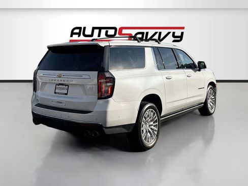 Used 2023 Chevrolet Suburban High Country w/ Advanced Technology Package AWD/4WD image 7
