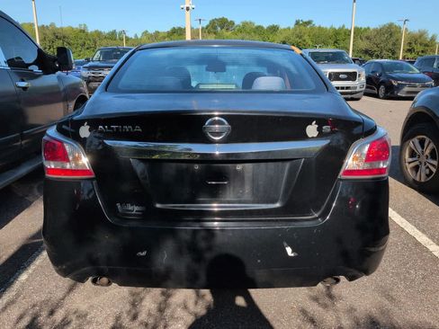 Used 2015 Nissan Altima 2.5 S FWD image 4