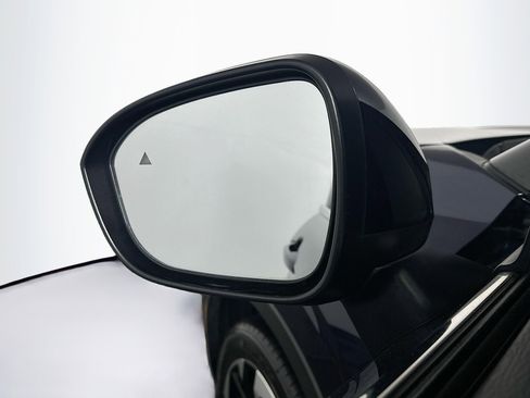 Used 2024 Mitsubishi Outlander SE image 16