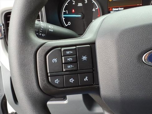 New 2025 Ford F550 4x4 Crew Cab Super Duty image 17