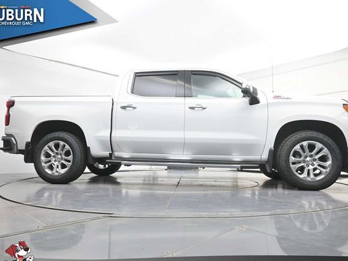 Used 2023 Chevrolet Silverado 1500 LTZ AWD/4WD image 26