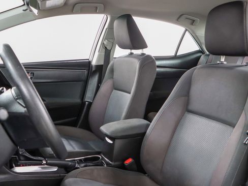 Used 2019 Toyota Corolla LE image 23