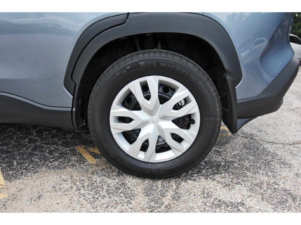 Used 2026 Toyota Corolla Cross L FWD image 31