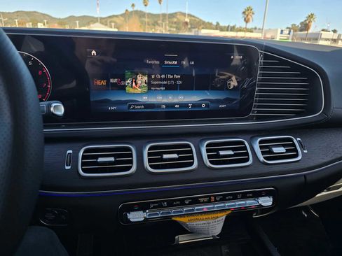 New 2026 Mercedes-Benz GLS 450 4MATIC image 26