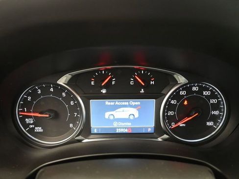 Used 2022 GMC Terrain SLT w/ Tech Package image 17