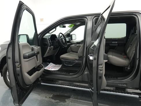 Used 2019 Ford F150 XLT w/ Equipment Group 302A Luxury AWD/4WD image 20