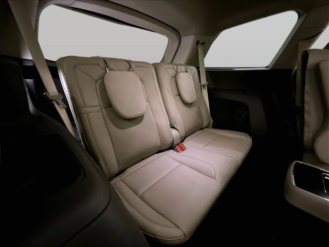 Used 2021 Lincoln Aviator Grand Touring w/ Equipment Group 301A AWD/4WD image 27