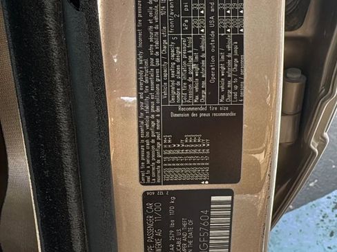 Used 2001 BMW 525i Sedan image 66