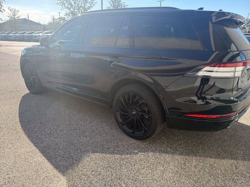 Used 2023 Lincoln Aviator Reserve w/ Equipment Group 201A image 3