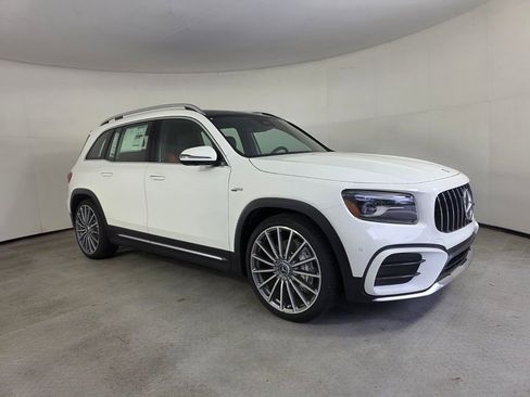 New 2026 Mercedes-Benz GLB 35 AMG 4MATIC image 1