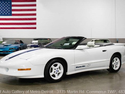 Used 1994 Pontiac Firebird Trans Am GT image 1