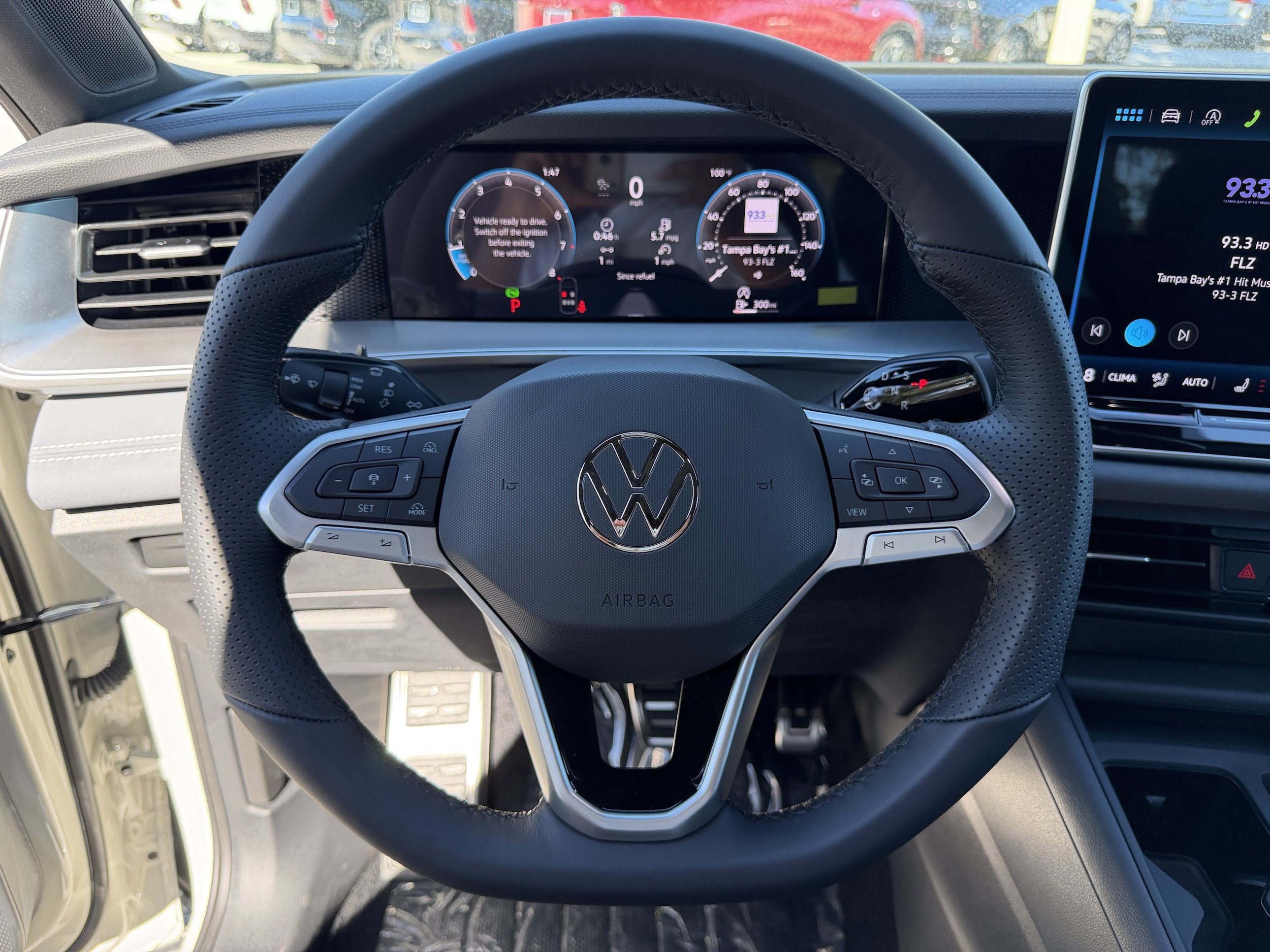 New 2026 Volkswagen Tiguan SE R-Line FWD image 31