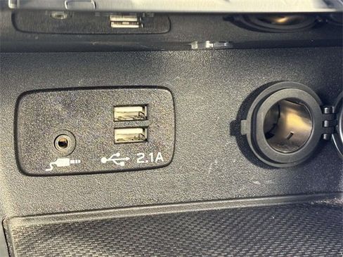 Used 2024 Subaru Forester Premium image 19