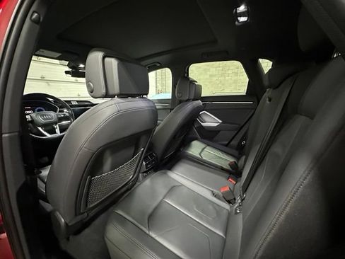Used 2021 Audi Q3 2.0T Premium w/ Convenience Package AWD/4WD image 15