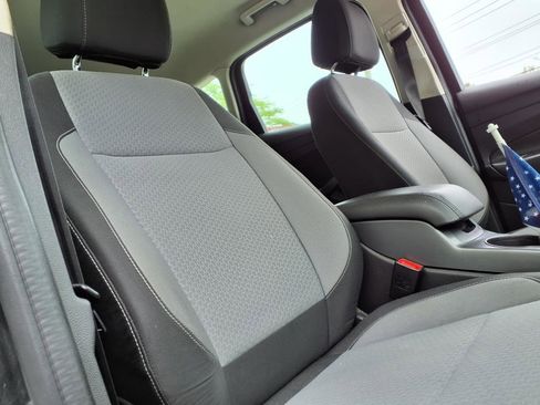 Used 2017 Ford C-MAX Energi SE image 12