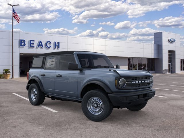 Used 2025 Ford Bronco 4-Door AWD/4WD image 7