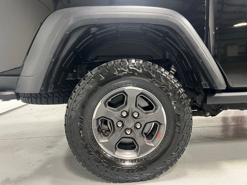 Used 2020 Jeep Gladiator Rubicon w/ Dual Top Group image 15