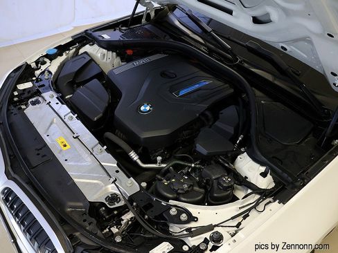 Certified 2023 BMW 330e xDrive w/ Premium Package image 37