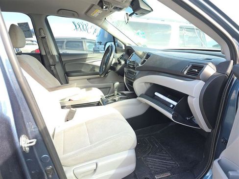 Used 2020 Honda Pilot EX image 6
