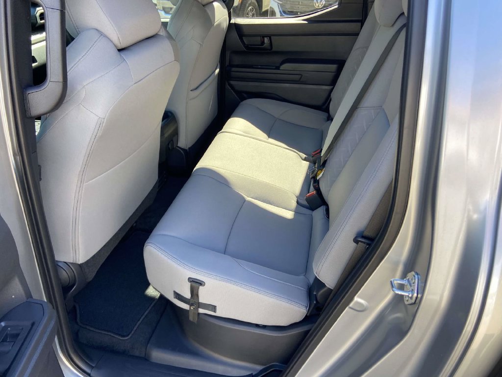 Used 2025 Toyota Tacoma SR5 RWD image 13