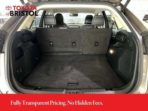 Used 2019 Ford Edge Titanium AWD/4WD image 18