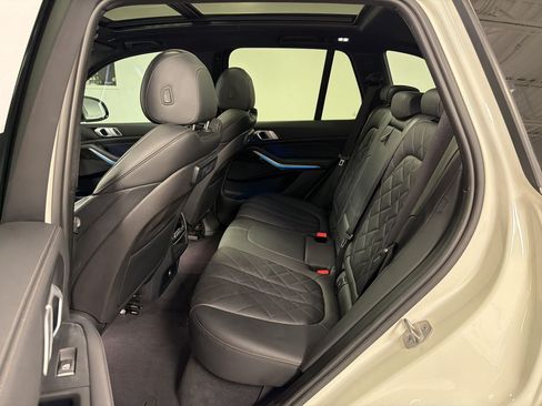 Used 2023 BMW X5 xDrive45e AWD/4WD image 21