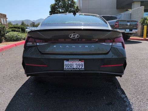 Certified 2025 Hyundai Elantra Sport FWD image 8
